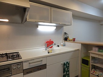 キッチンをヤマハのベリー(サイクロンフード)に交換 キッチンをヤマハのベリー(サイクロンフード)に交換